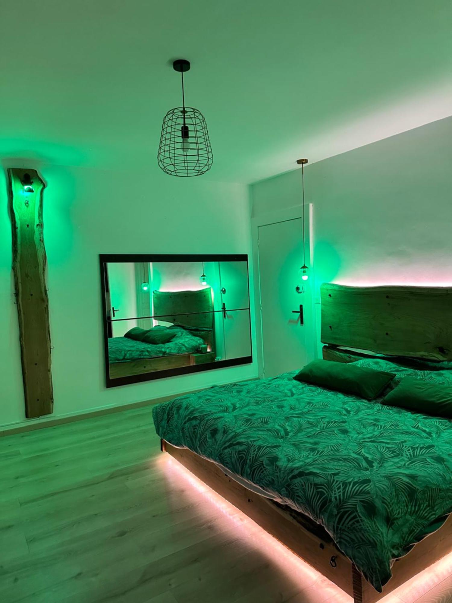 Loveroom En Bords De Meuse Floing 外观 照片
